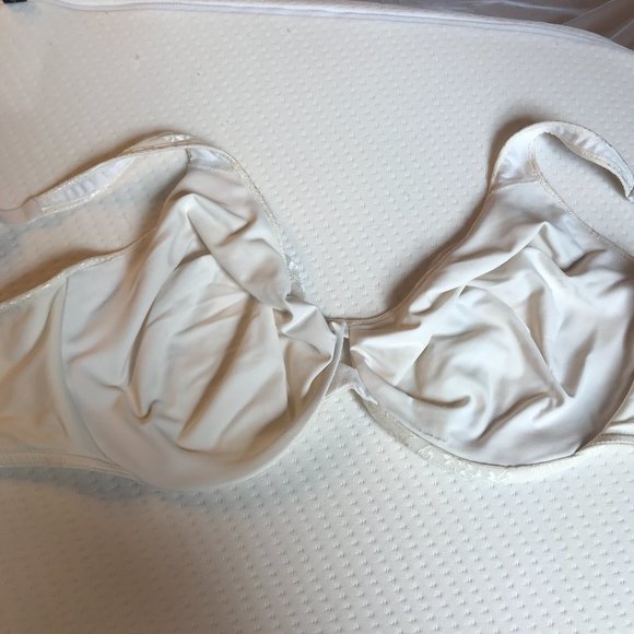 40DDD Unlined White Lace Bra - Picture 5 of 6